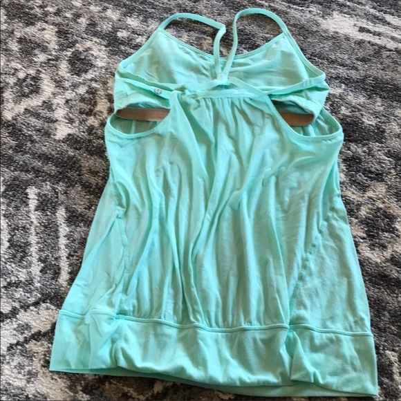 Lululemon Aquamarine Tank size 8 - Picture 4 of 5